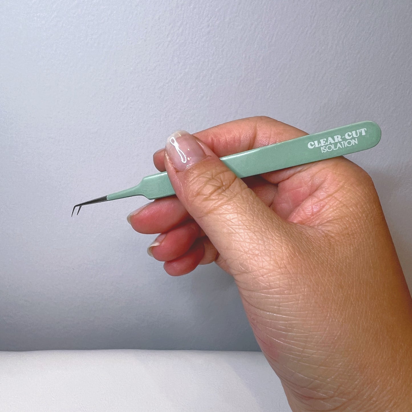 ISOLATION TWEEZERS